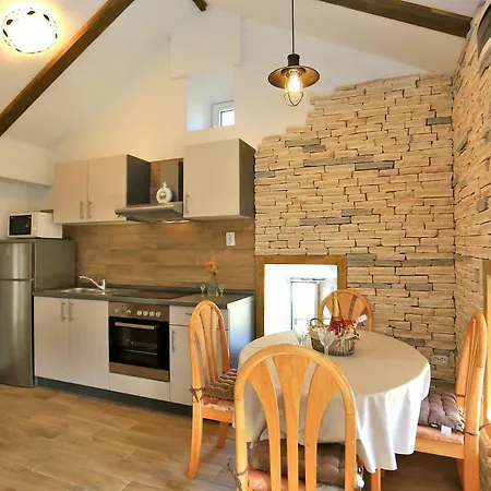 Bruno Lucija Apartman *