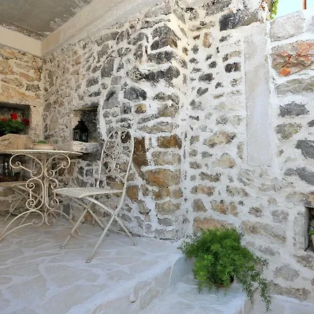 Bruno Lucija Apartman *